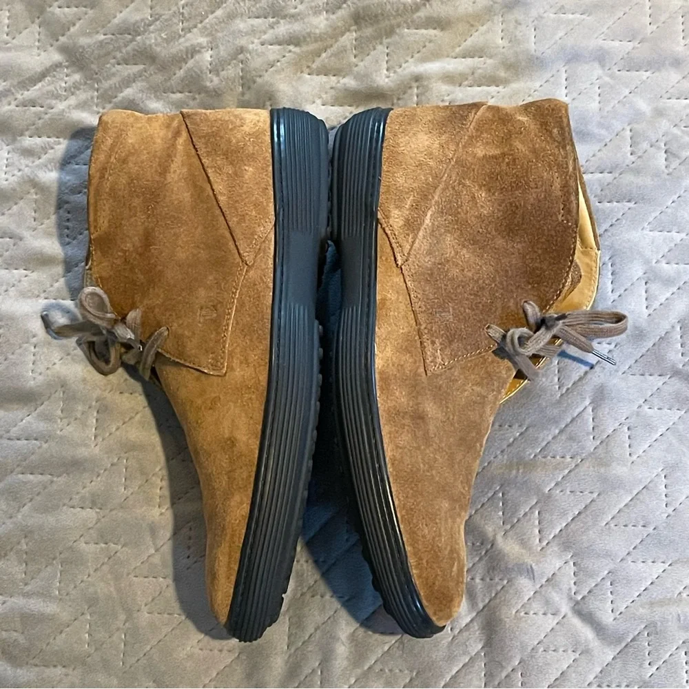Tod’s shoes mens 7 pre-owned condition tan‎